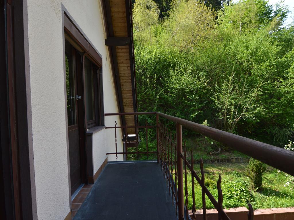 Holiday Home With Garden In Hellenthal Eifel Exteriör bild