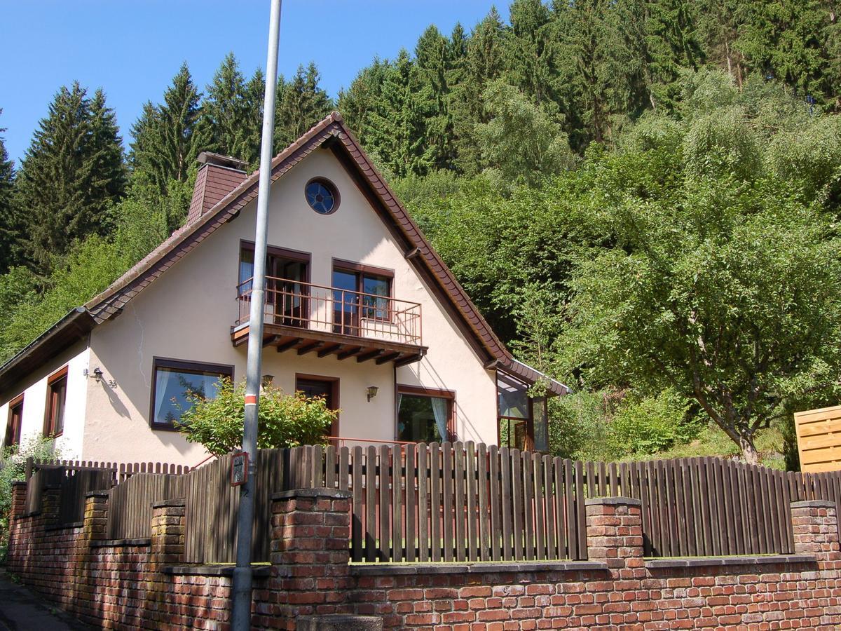 Holiday Home With Garden In Hellenthal Eifel Exteriör bild